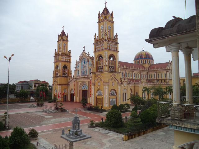 nhà thờ Quần Phương
