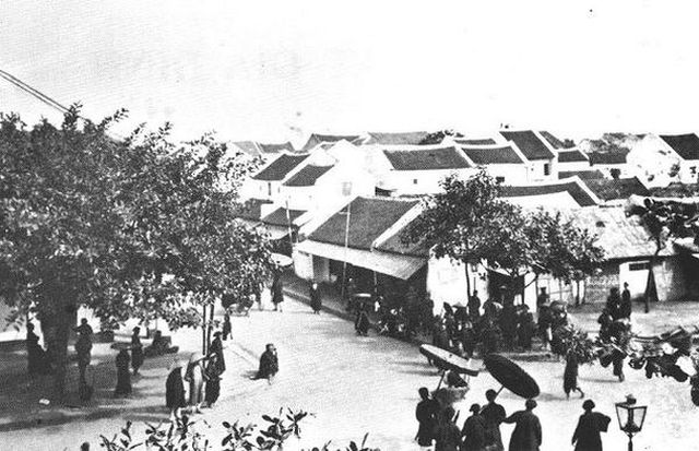 Lều chõng đi thi tại Trường thi  Nam Định năm 1897
